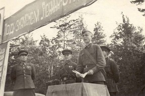 Ну, семнадцать бутылок — шампанского! — Ну, теперь ясно?.